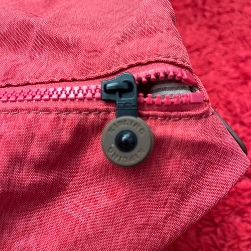 Kipling shoulder bag red with brown details like new