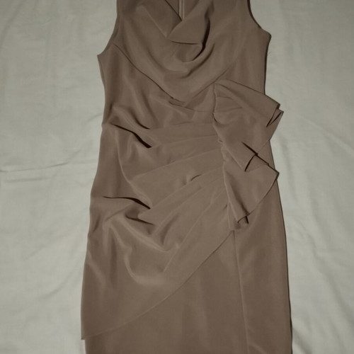 Dress beige sleeveless elastic like new, size M