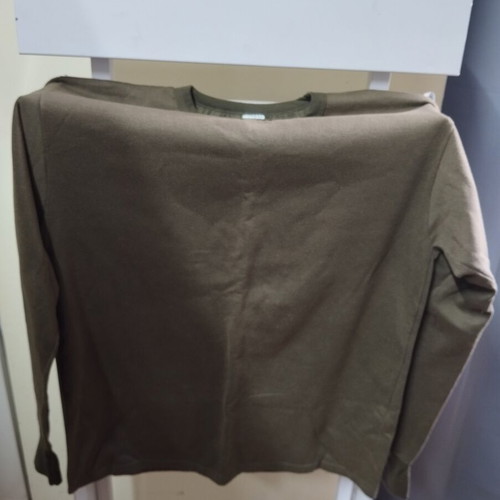 Set of 6 khaki blouses used, size 4 or XL, ideal for hunting