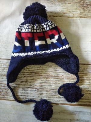 Καπέλο πλεκτό λαμέ με απλικέ στοιχεία και πολύχρωμη φαντασία, καινούργιο