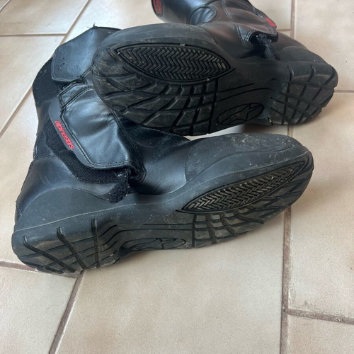 Alpinestars motorcycle boots like new, size 42, black