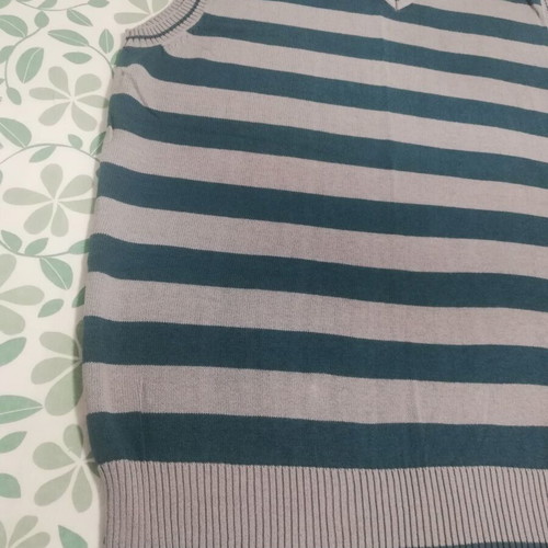 Sprider vest like new, gray and turquoise, size M