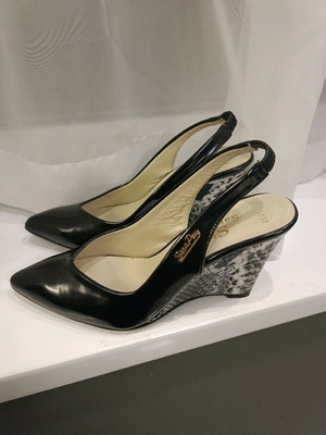 Sara Pen дамски обувки сандали и платформи нови, размер 36