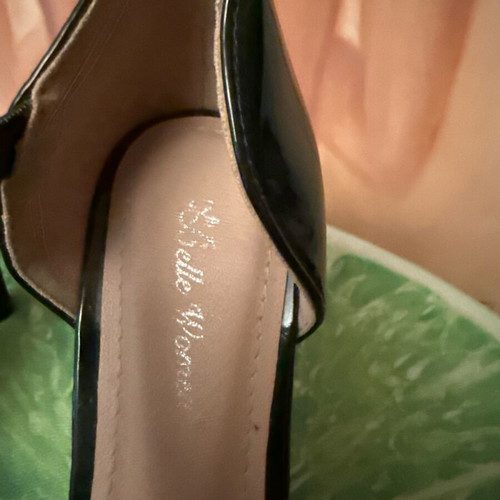 Belle Woman patent leather heels black size 37 like new