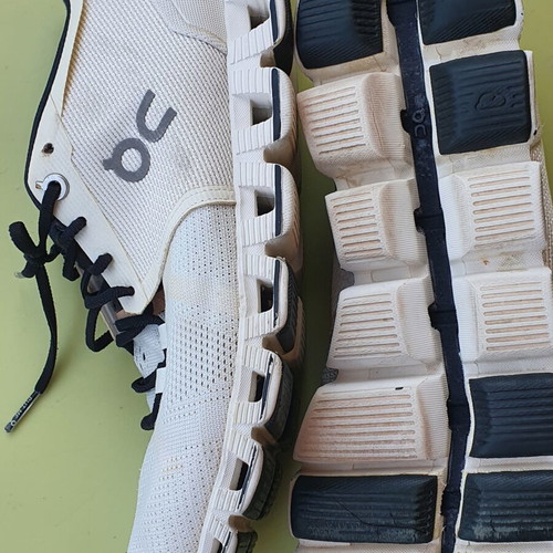 Sneakers size 42 used, white