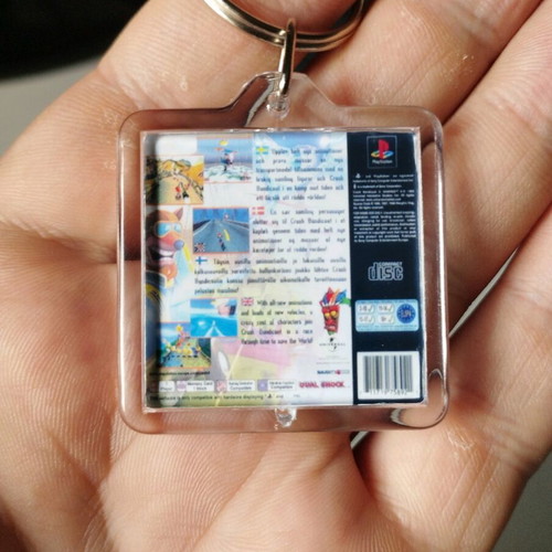 Crash Bandicoot 3 Warped PS1 keychain new