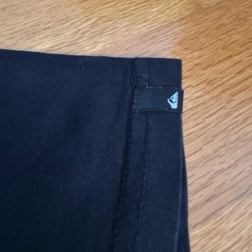 Quiksilver T-shirt black size S like new