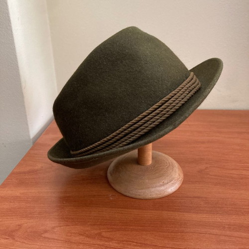 Men's wool vintage hat used, olive color, size L
