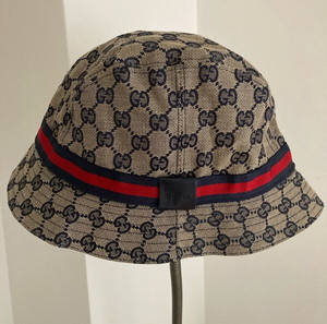 Καπέλο Gucci bucket αυθεντικό σειρά monogram χρώμα γκρι-μπλε σε άριστη κατάσταση large