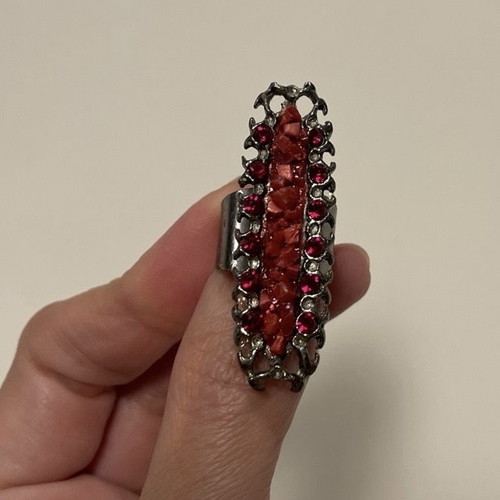 Set of 7 rings used with adjustable clasp