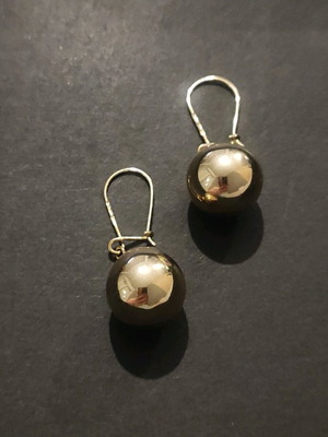 Gold earrings 14k (585) like new, gold color