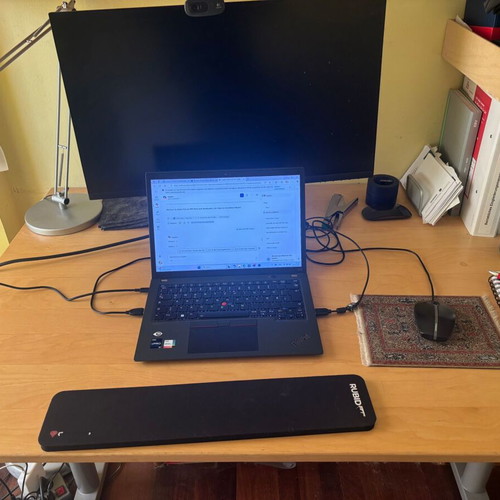 Desk with wooden surface and metal legs like new, suitable for students and home office