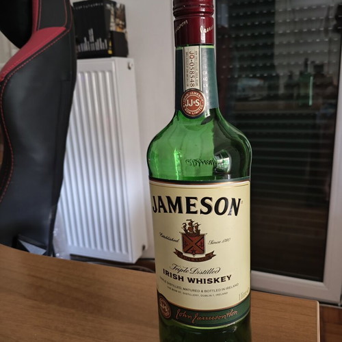 Jameson Irish whiskey empty bottle new, 1L