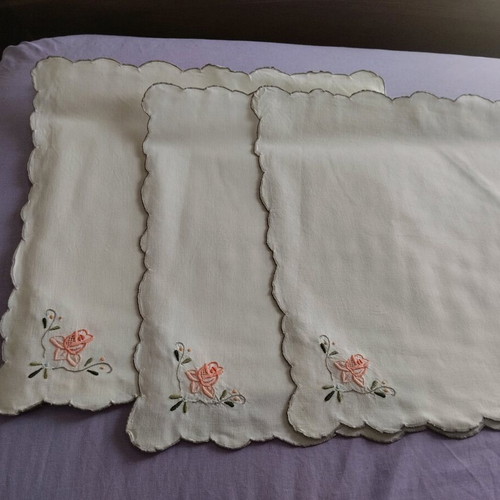 Decorative or dining napkins new, pack of 6
