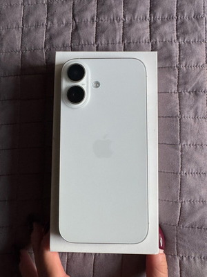 iPhone 16 new, white, 128GB, with box and privacy screen protector