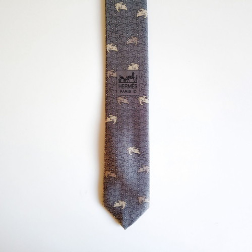 Hermes silk tie with elephant pattern, like new, gray beige