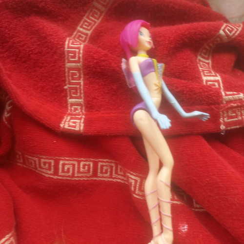Winx Tecna figure used with wing damage 2008