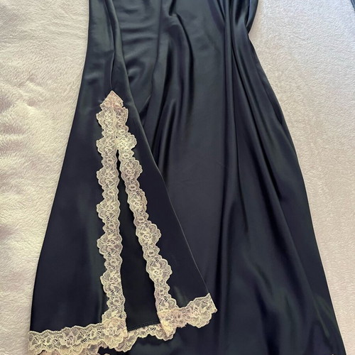 Women's satin nightgown like new, blue with lace, size M-L