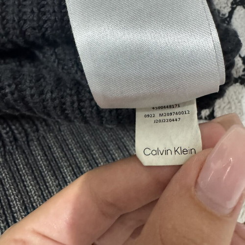 Calvin Klein cropped sweater like new, size S, black and gray