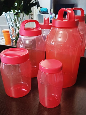 Tupperware set of 4 containers in red, 4.5L, 3L, 1.5L, 825ml, new