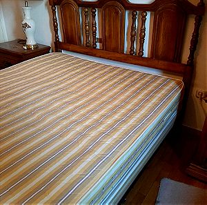 Κρεβάτι Διπλό + Στρώμα. Queen size bed, headboard, mattress and box spring.