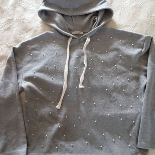 Zara Trafaluc grey hoodie with pearls like new S-M
