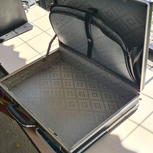 Briefcase for mechanical and electrical engineer used
