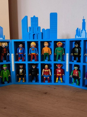 3D Printed θήκη συλλεκτικών φιγούρων DC Comics καινούργια