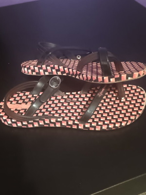 Ipanema sandals size 31 like new, colorful, 20cm sole