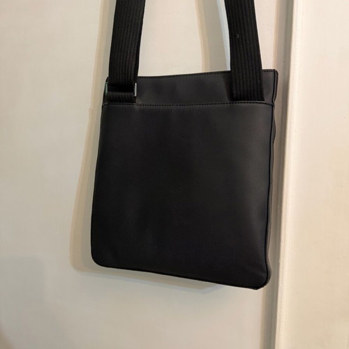 Lacoste bag like new, black