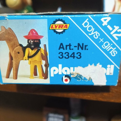 Playmobil LYRA collectible toys 1976, set of 2