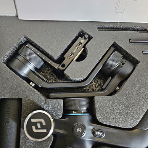 Feiyutech SCORP Mini gimbal με Magnetic Fill Light και Tracking Module