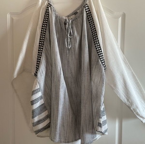 Devotion Twins kaftan blouse