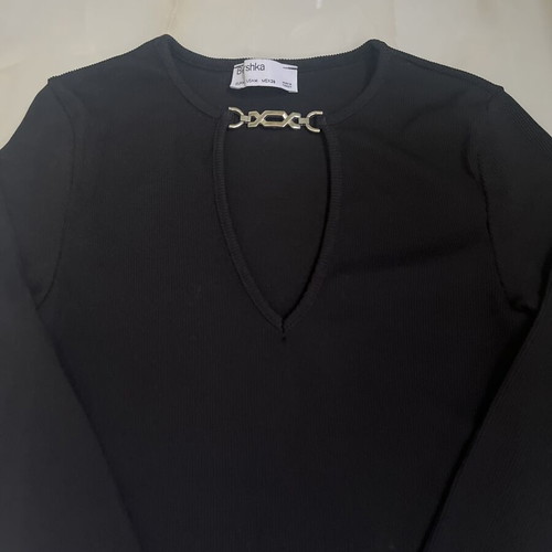 Bershka Black Long-Sleeve Ribbed Top with Chest Cut-Out and Chain, Like New, Medium