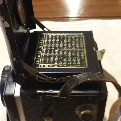 Rolleiflex Compur TLR vintage camera used with leather case