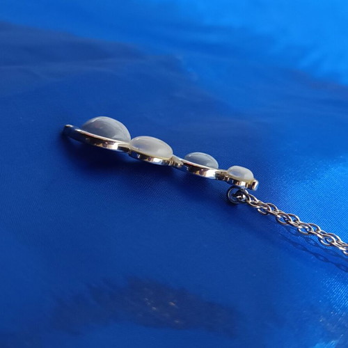Vintage Liquid Moonlight Pendant with Gray Moonstones like new
