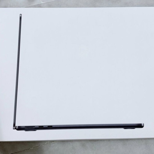 Apple MacBook Air 13 M3 16GB RAM 256GB SSD new, sealed