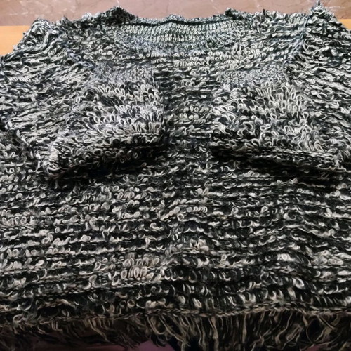 Women's long-sleeve knitted sweater like new, gray-black