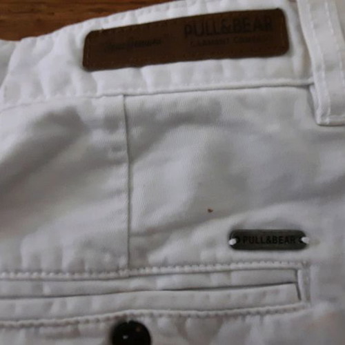 Pull & Bear λευκό κοντό ανδρικό παντελόνι μεταχειρισμένο, μέγεθος L