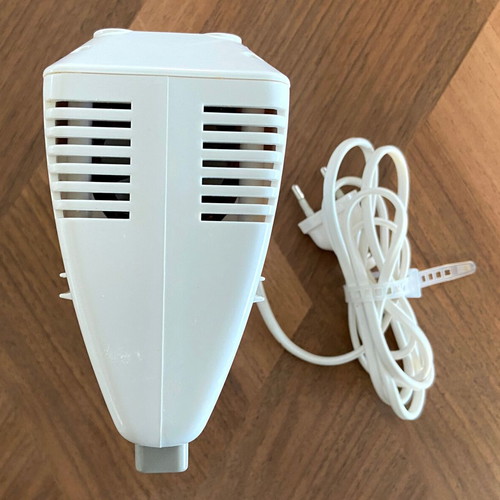 Black & Decker Mixer 130W with two sets of beaters