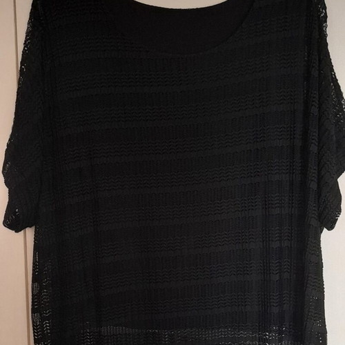 Women's lace blouse size L like new, black