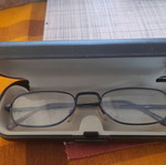 Reading glasses with frame and case