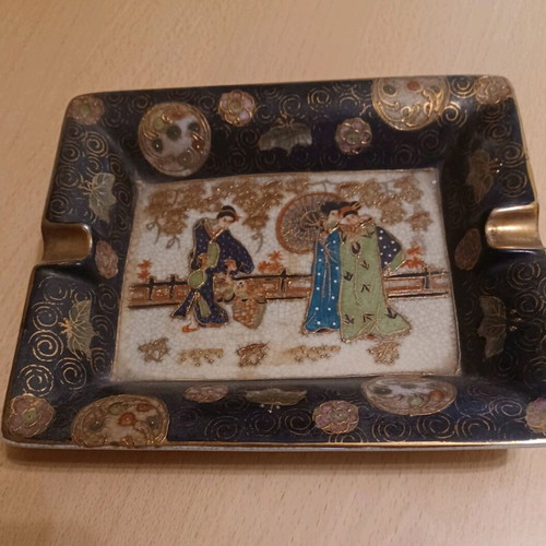 Royal Satsuma ashtray single