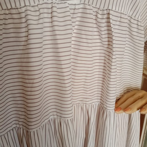 Summer striped dress cotton V-neck with ruffles size L like new