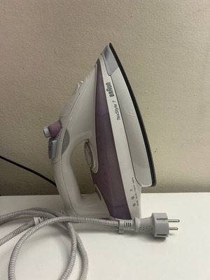 Braun TexStyle 7 steam iron used, good condition