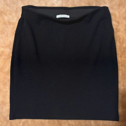 Zara mini skirt ribbed style used, black, size S