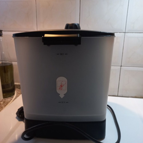 Arielli espresso machine like new, 2-liter capacity