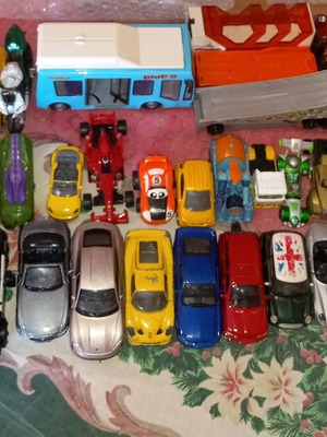 Toy cars used, pack of 37, various brands