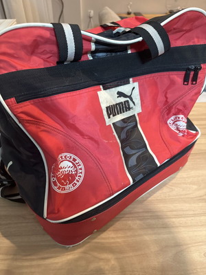 Vintage αθλητική ταξιδιωτική τσάντα Olympiacos Puma