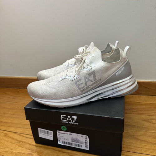Emporio Armani Sneakers White used, size 45 1/3